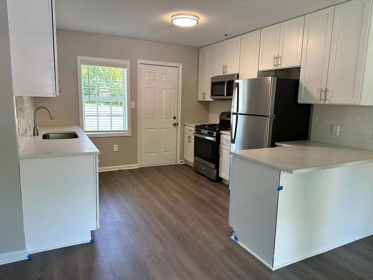 Apartment for rent at 709 Vance St, Mebane, NC 27302