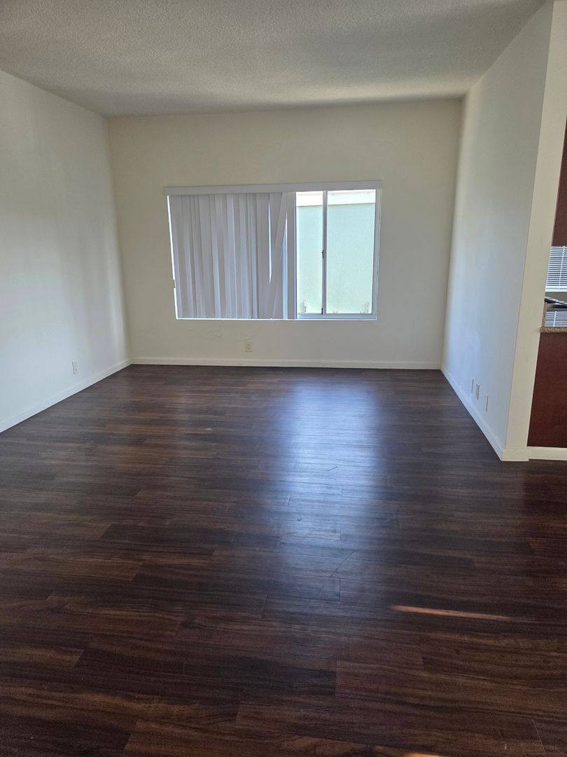 Apartment for rent at 2207 N Verdugo Rd, Glendale, CA 91208