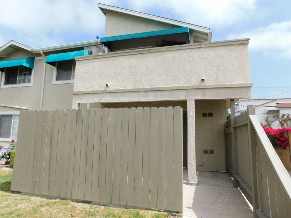 Apartment for rent at 8021 4th St, Buena Park, CA 90621