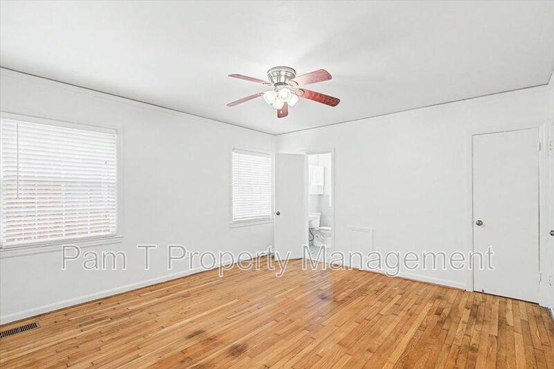 Apartment for rent at 736 E 45th St #1, Savannah, GA 31405