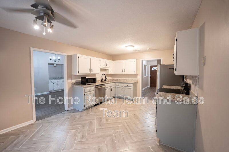 House for rent at 428 Floyd Circle, Hinesville, GA 31313