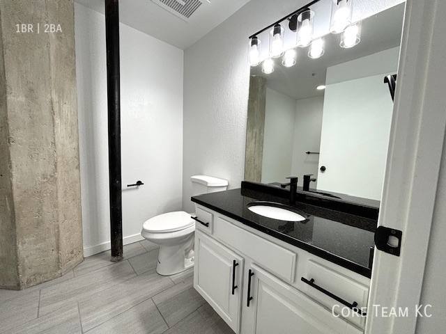 Apartment for rent at 934 Broadway Blvd, Kansas City, MO 64105