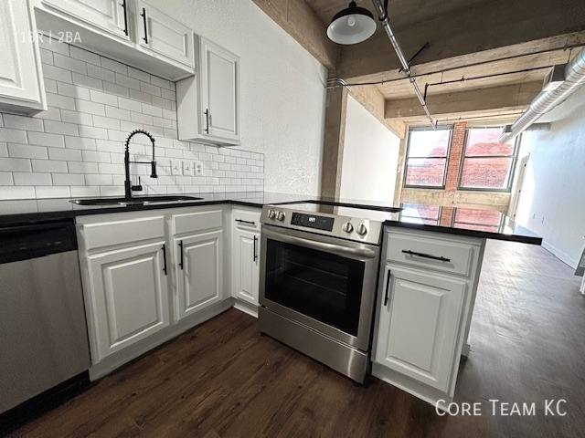 Apartment for rent at 934 Broadway Blvd, Kansas City, MO 64105