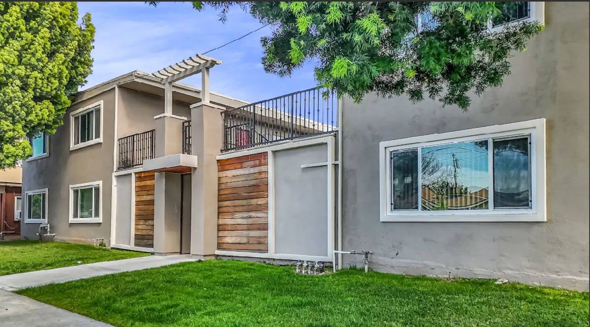 Apartment for rent at 820 S Walnut Ave, Brea, CA 92821