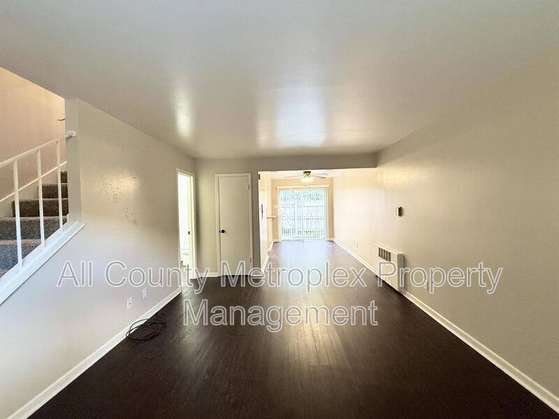 Apartment for rent at 10450 E NW Highway 103, Dallas, TX 75238