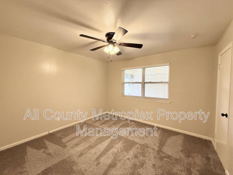 Apartment for rent at 10450 E NW Highway 103, Dallas, TX 75238