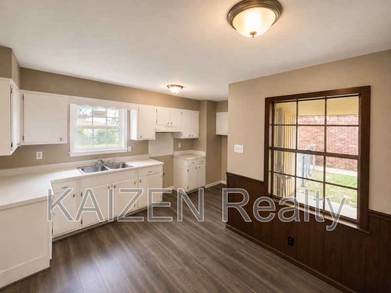 Apartment for rent at 2858 Phyllis Cove, Memphis, TN 38118