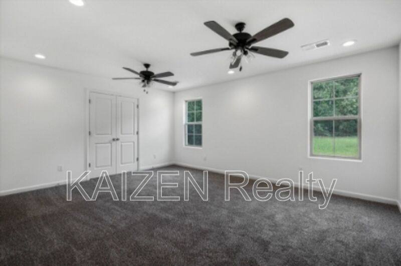 House for rent at 57 Scattered Oaks Dr, Red Banks, MS 38661