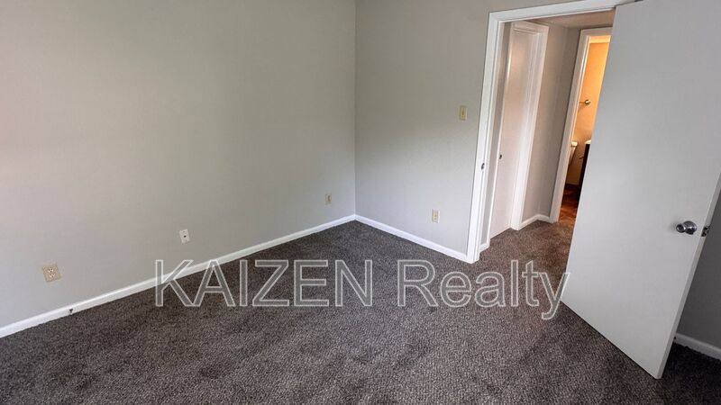 Apartment for rent at 6774 Enchanted Oak Place #4, Memphis, TN 38120