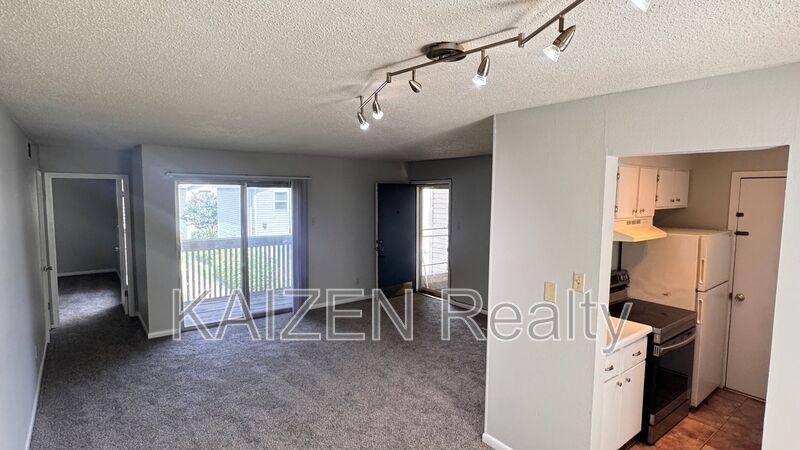 Apartment for rent at 6774 Enchanted Oak Place #4, Memphis, TN 38120