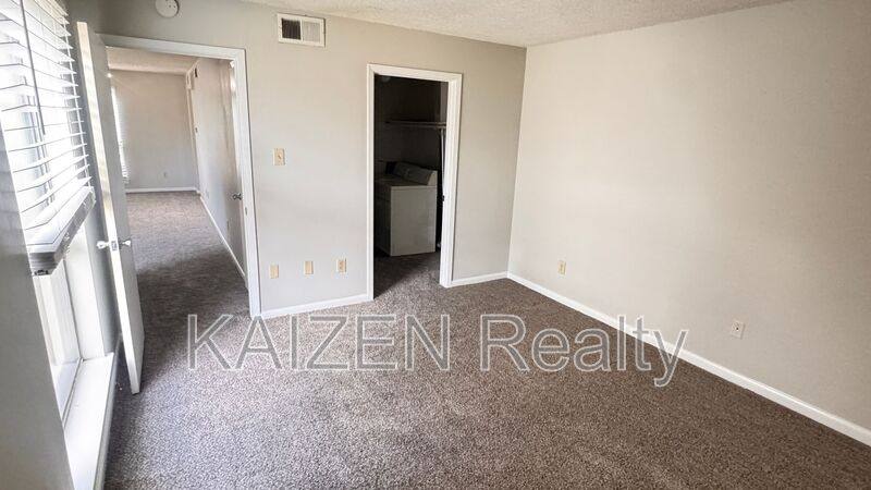 Apartment for rent at 6774 Enchanted Oak Place #4, Memphis, TN 38120