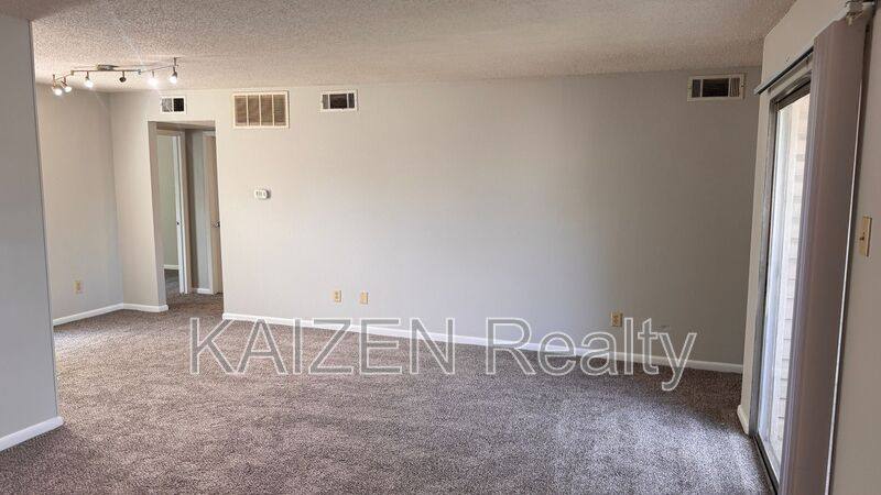 Apartment for rent at 6774 Enchanted Oak Place #4, Memphis, TN 38120