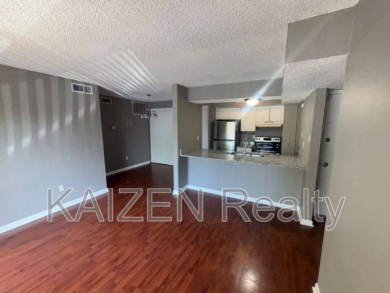 Condo for rent at 6747 Quail Hollow Court #2, Memphis, TN 38120