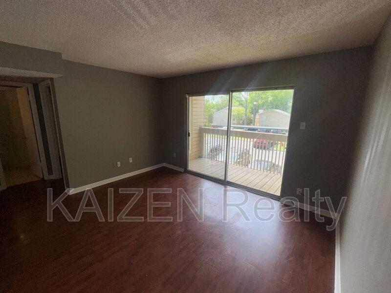 Condo for rent at 6747 Quail Hollow Court #2, Memphis, TN 38120