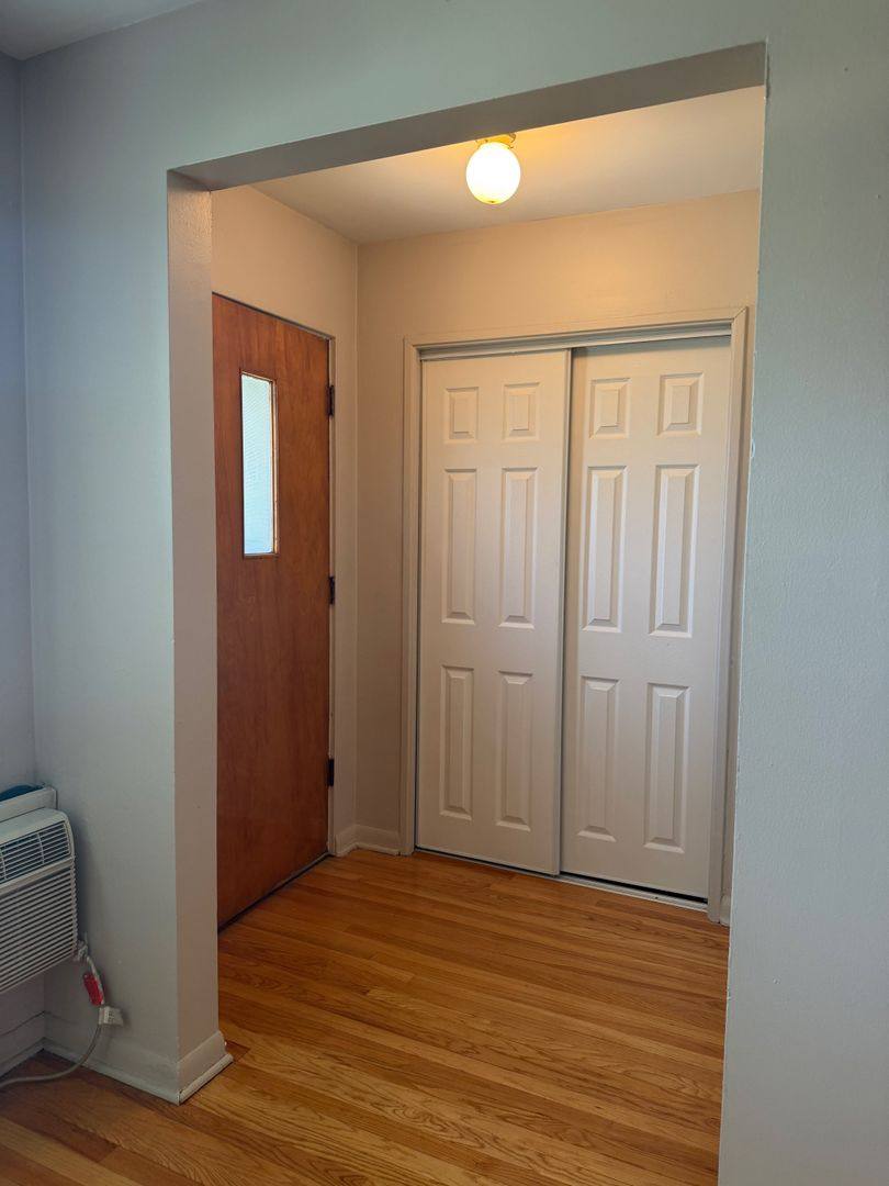 Apartment for rent at 1129-1135 Homestead Rd, La Grange Park, IL 60526