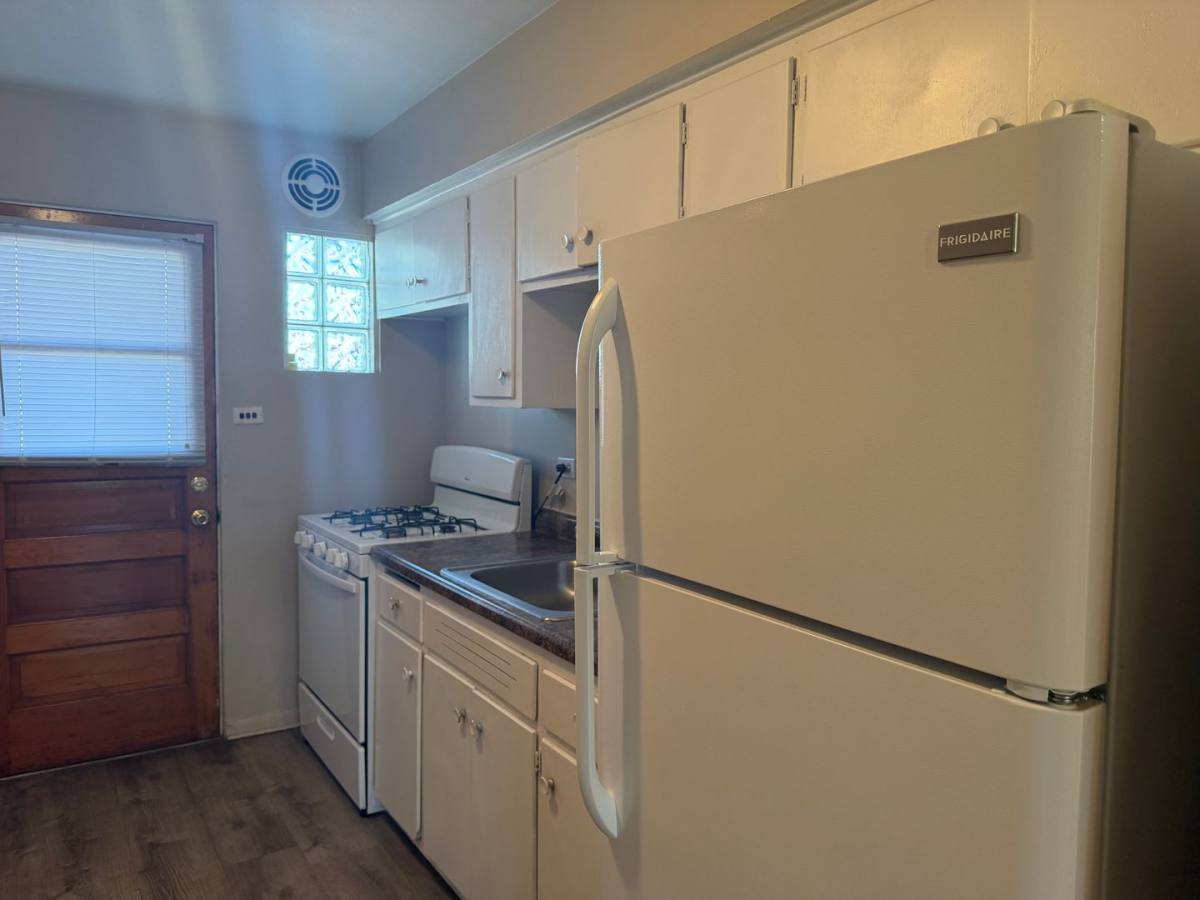 Apartment for rent at 1129-1135 Homestead Rd, La Grange Park, IL 60526