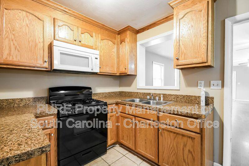 House for rent at 6088 Bears Bluff Rd, Wadmalaw Island, SC 29487