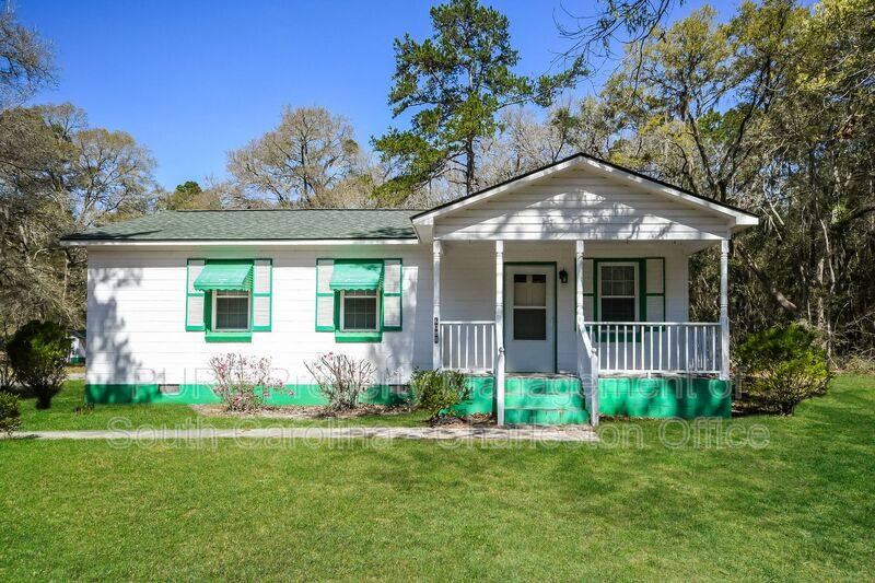 House for rent at 6088 Bears Bluff Rd, Wadmalaw Island, SC 29487