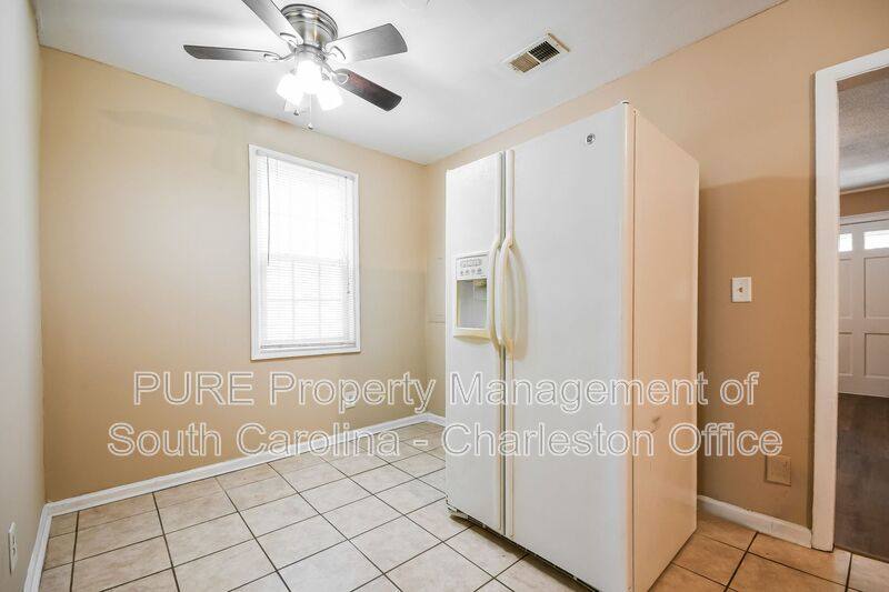 House for rent at 6088 Bears Bluff Rd, Wadmalaw Island, SC 29487