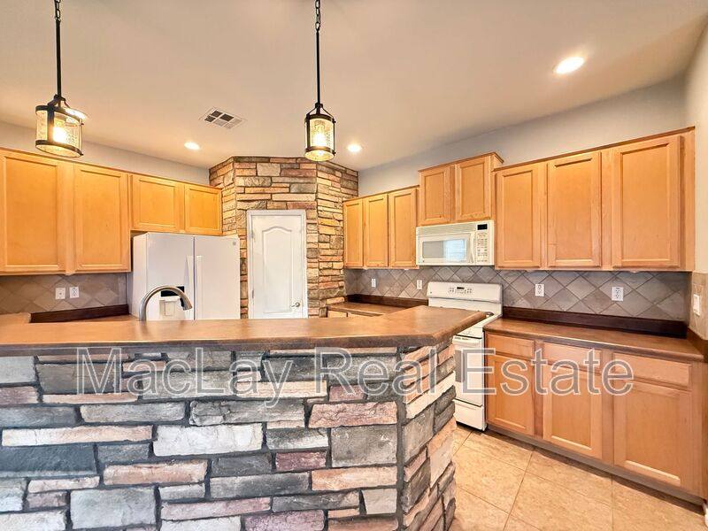 Townhouse for rent at 19641 E Carriage Way, Queen Creek, AZ 85142