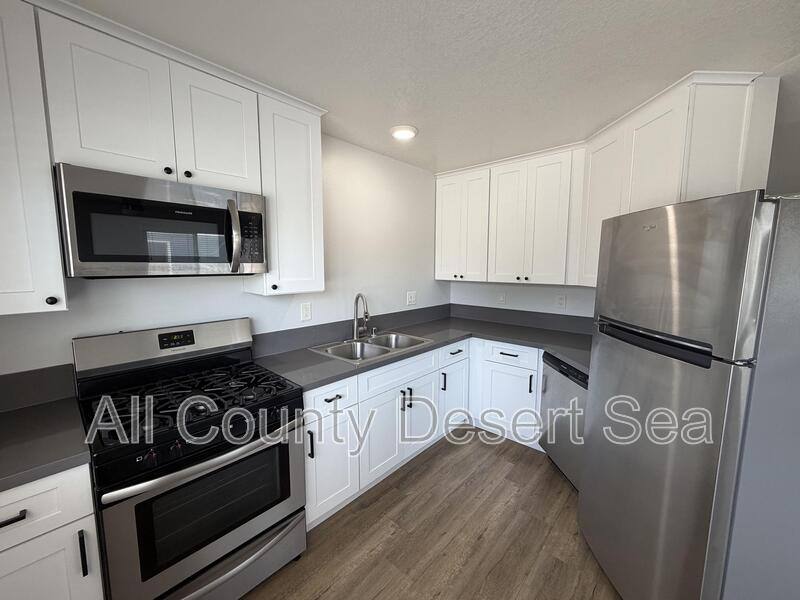Apartment for rent at 414 13th St #C, Huntington Beach, CA 92648