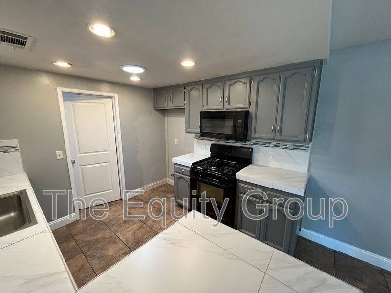 House for rent at 4907 W Howard Ave, Visalia, CA 93277