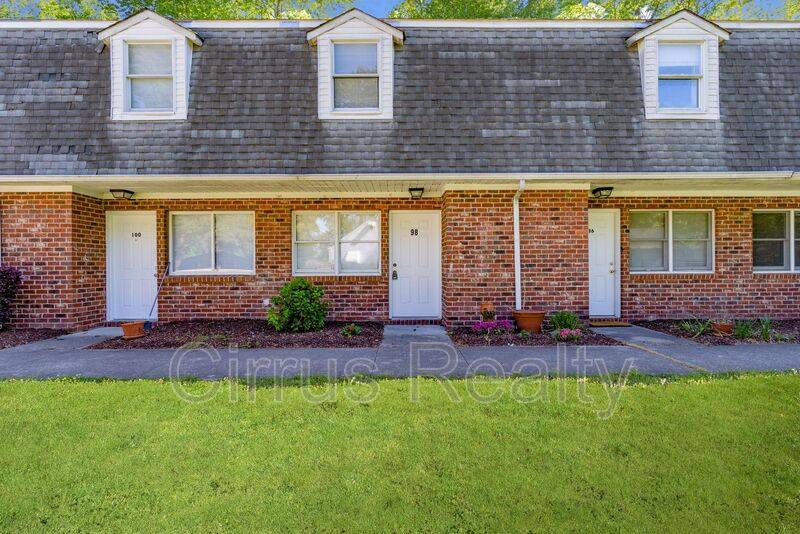 Townhouse for rent at 98 Francis St, Portsmouth, VA 23702