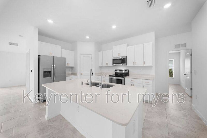 House for rent at 4216 Villa Rapallo Way, North Fort Myers, FL 33917