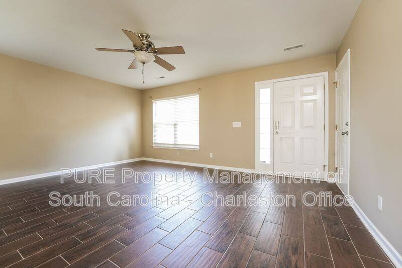 House for rent at 4821 Oak Leaf Rd, Summerville, SC 29485