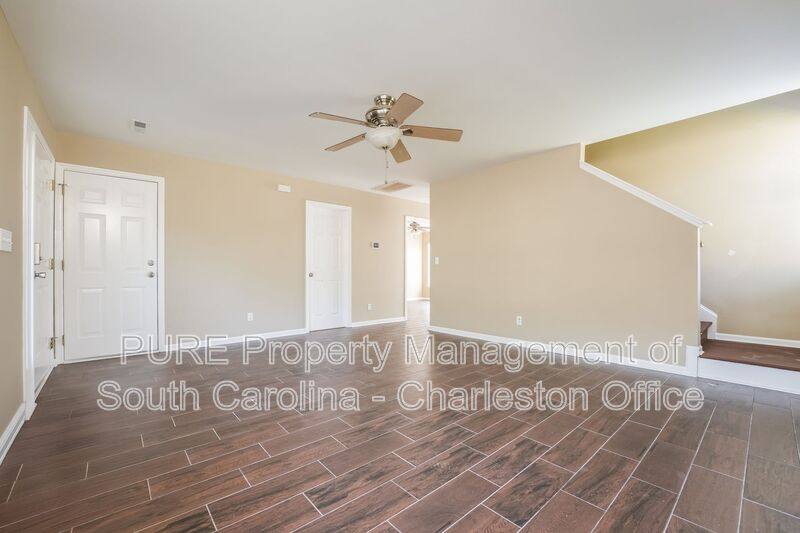 House for rent at 4821 Oak Leaf Rd, Summerville, SC 29485