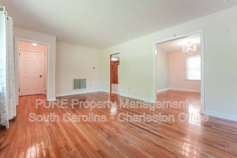 House for rent at 1940 Teakwood Rd, Charleston, SC 29414