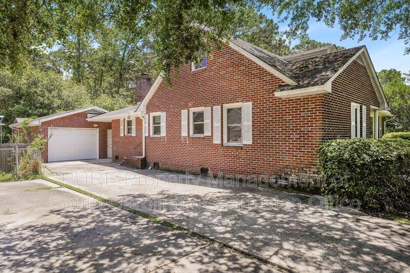 House for rent at 1940 Teakwood Rd, Charleston, SC 29414