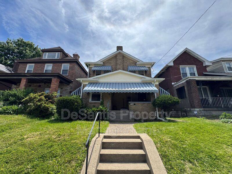 Apartment for rent at 7132 Michigan St #1, Pittsburgh, PA 15218