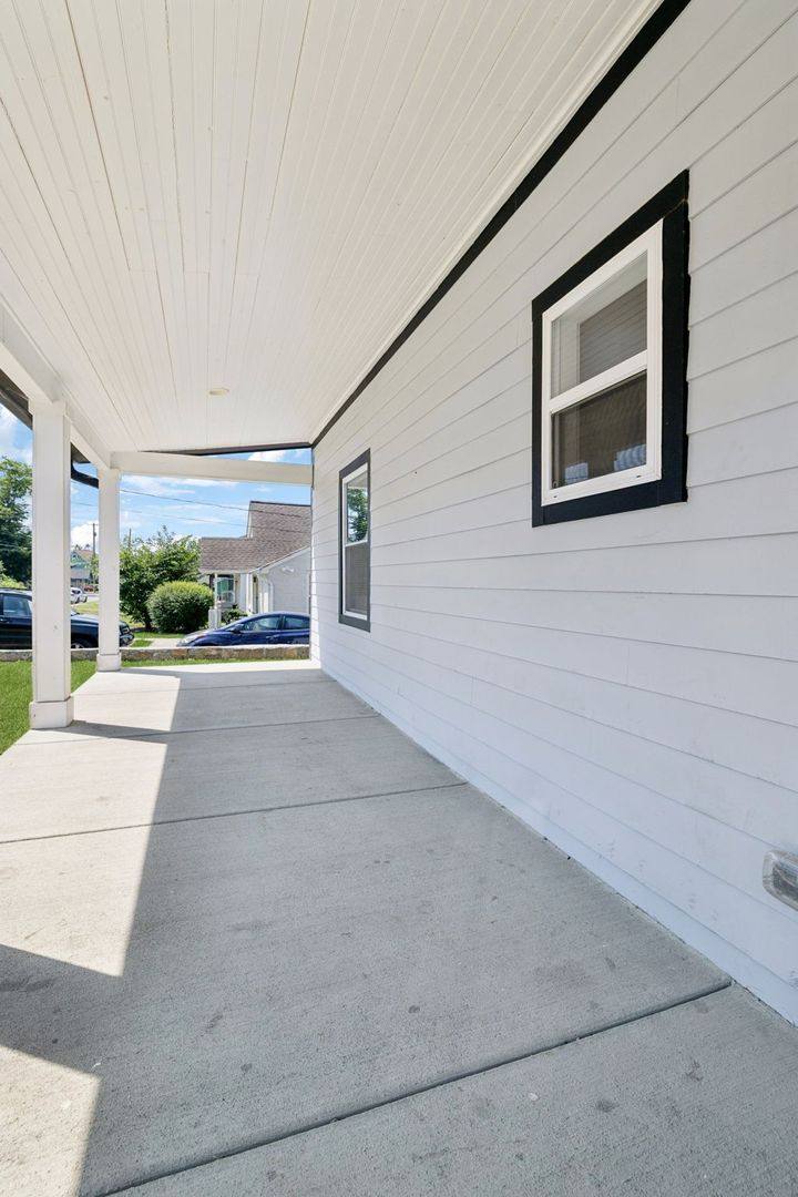 House for rent at 1613 23rd Ave N, Nashville, TN 37208