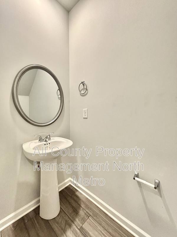 Townhouse for rent at 305 Rolling Green Rd, Adairsville, GA 30103