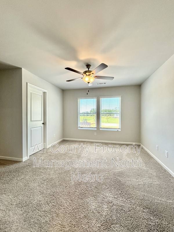 Townhouse for rent at 305 Rolling Green Rd, Adairsville, GA 30103