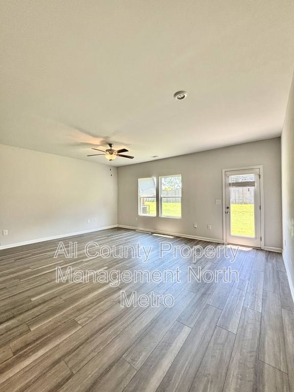 Townhouse for rent at 305 Rolling Green Rd, Adairsville, GA 30103