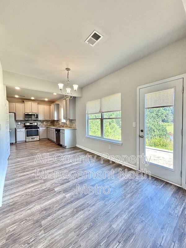 House for rent at 212 Creek View Place, Canton, GA 30114