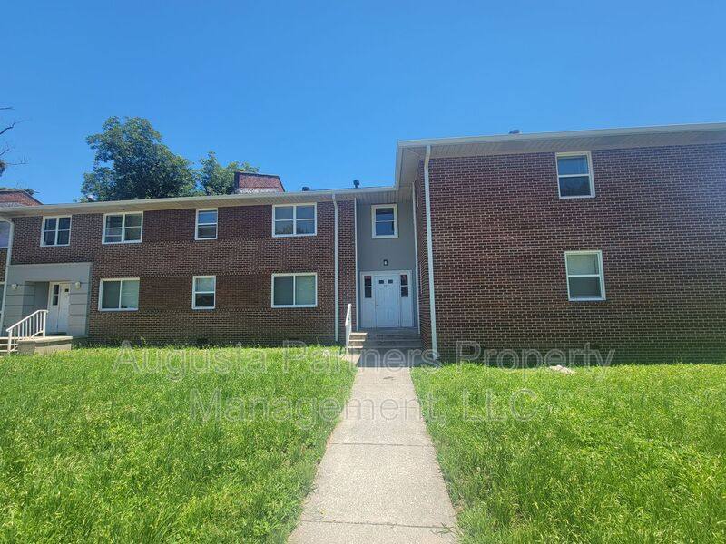 Apartment for rent at 112 3rd St #F, Augusta, GA 30901