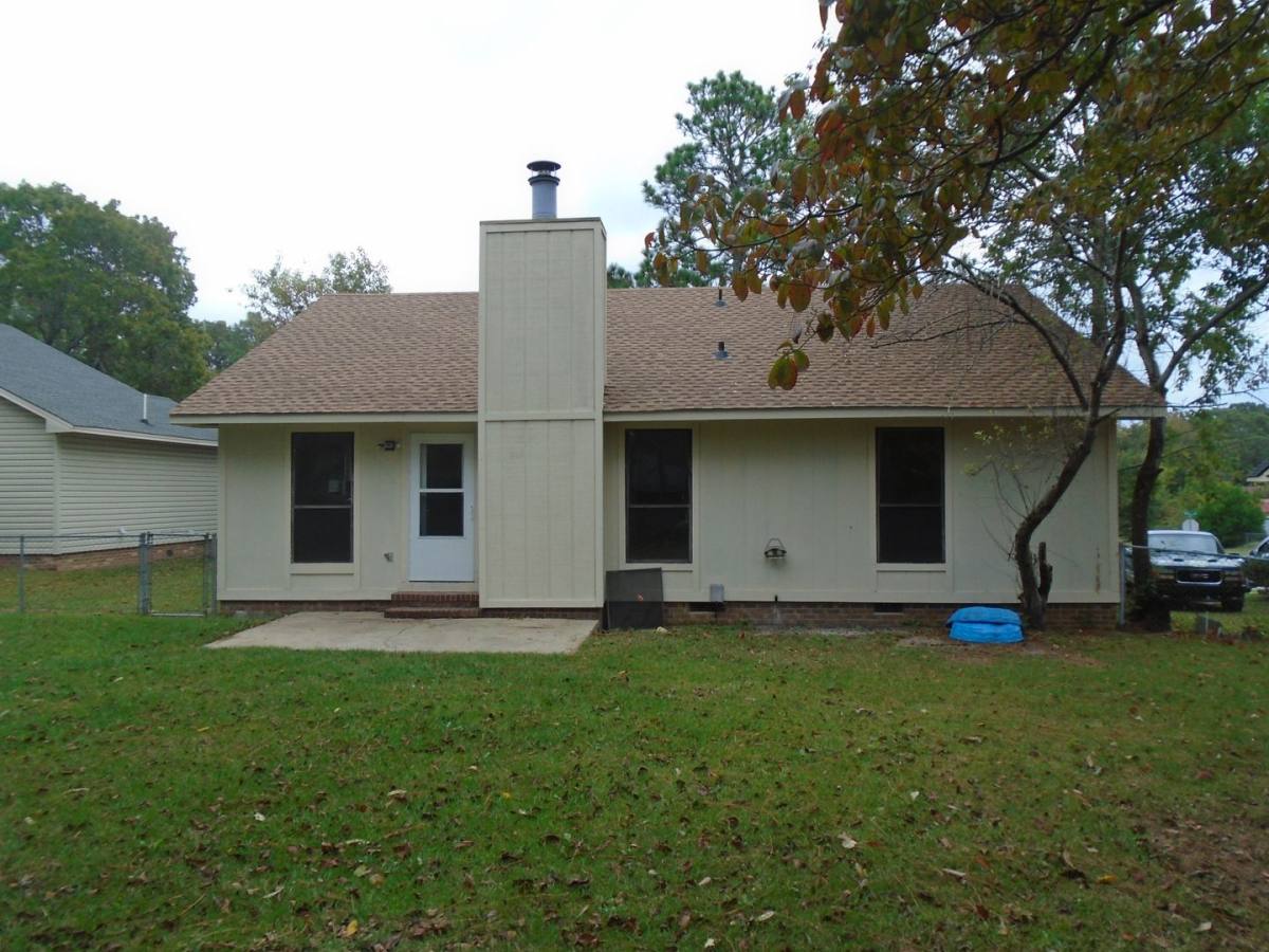 House for rent at 6827 Kizer Dr, Fayetteville, NC 28314