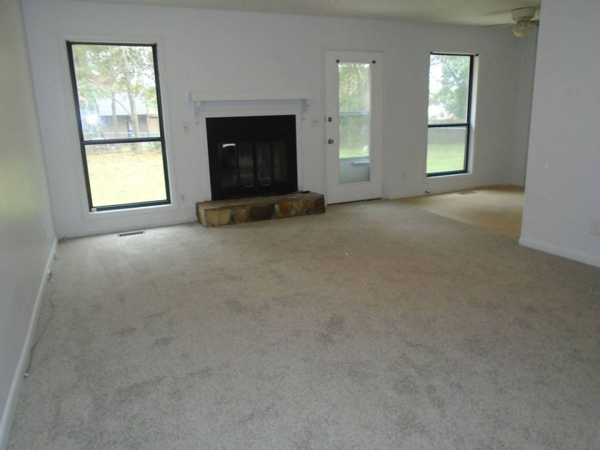 House for rent at 6827 Kizer Dr, Fayetteville, NC 28314
