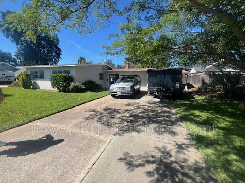 Apartment for rent at 8255 Oahu Dr, Fair Oaks, CA 95628