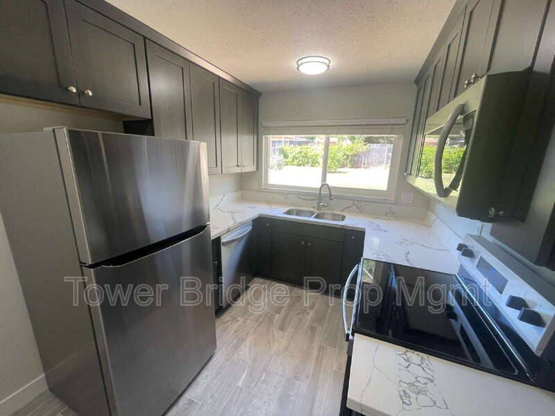 Apartment for rent at 8255 Oahu Dr, Fair Oaks, CA 95628