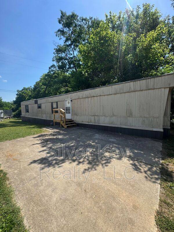 House for rent at 525 Scott St #5, Tellico Plains, TN 37385