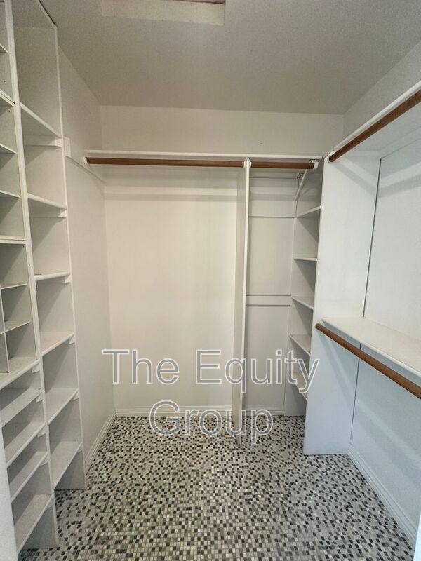 House for rent at 1531 W Laurel Ave, Visalia, CA 93277