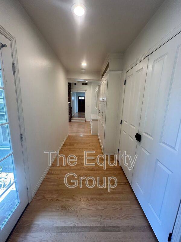 House for rent at 1531 W Laurel Ave, Visalia, CA 93277