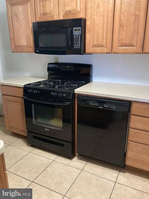 Townhouse for rent at 8616 Pleasant Plains Rd, Towson, MD 21286