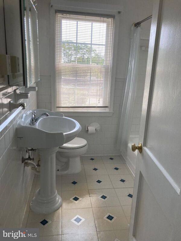 Townhouse for rent at 8616 Pleasant Plains Rd, Towson, MD 21286