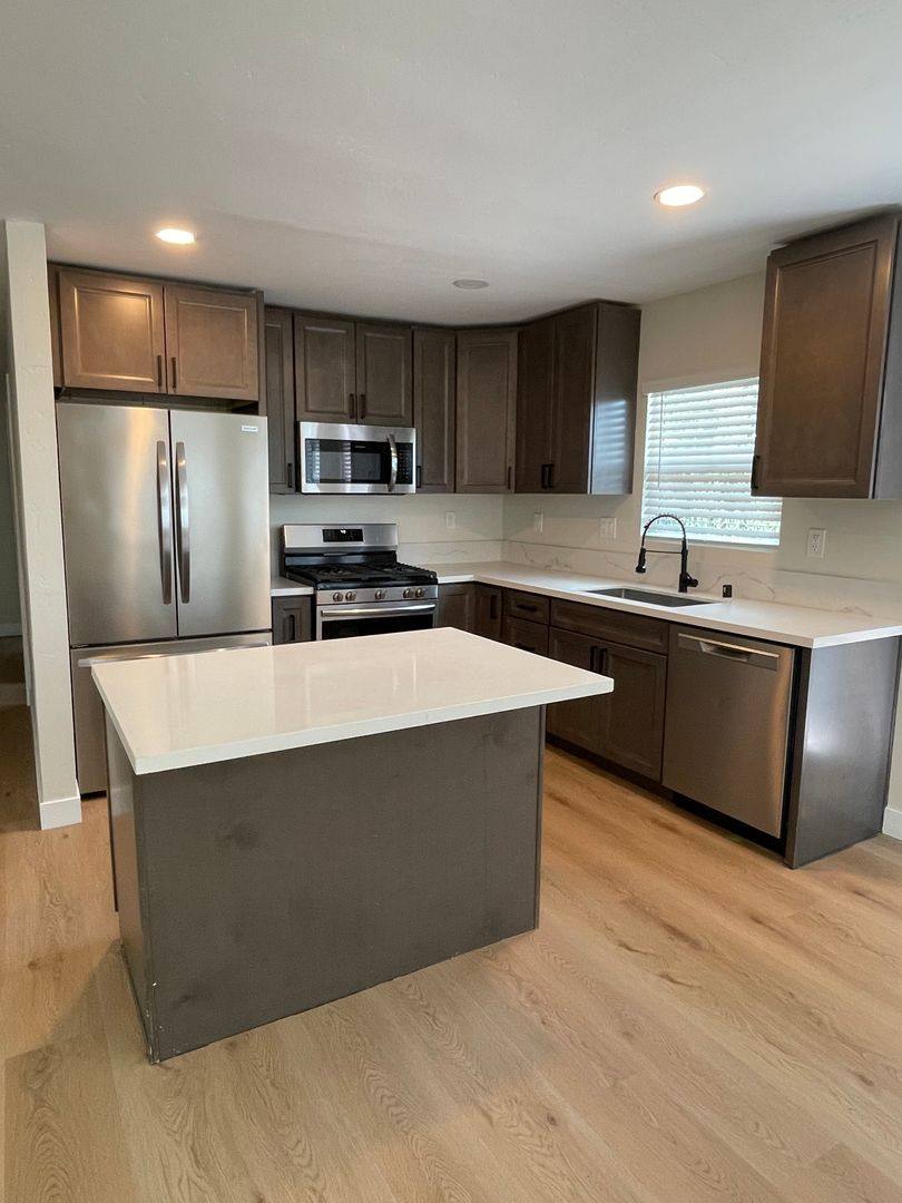 Townhouse for rent at 8864 Golf Dr, Spring Valley, CA 91977