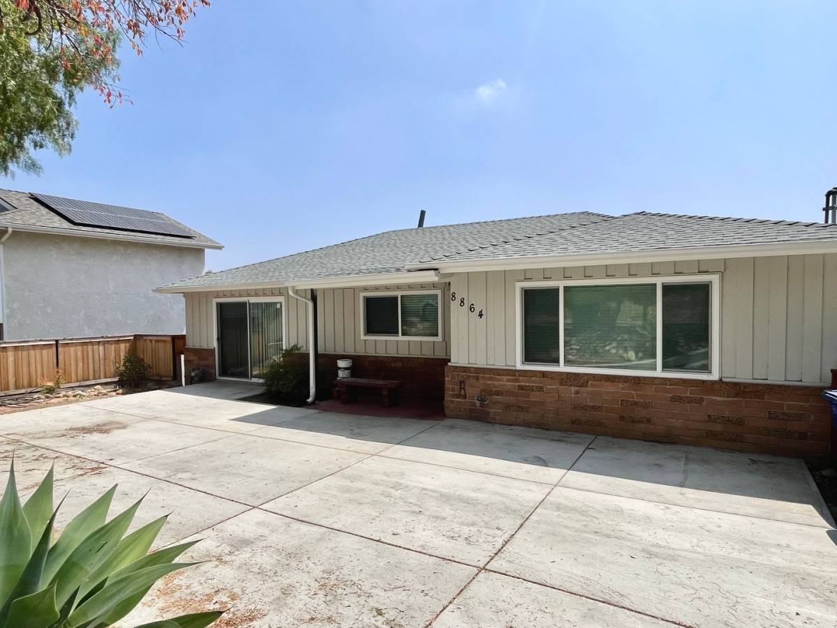 Townhouse for rent at 8864 Golf Dr, Spring Valley, CA 91977